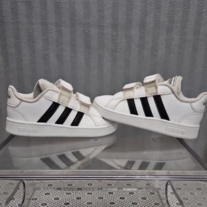 Adidas White and Black Superstar Sneakers Toddler Size 7.5k